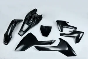 UFO Plastkit 5-delar Svart 001 TC85 18-24