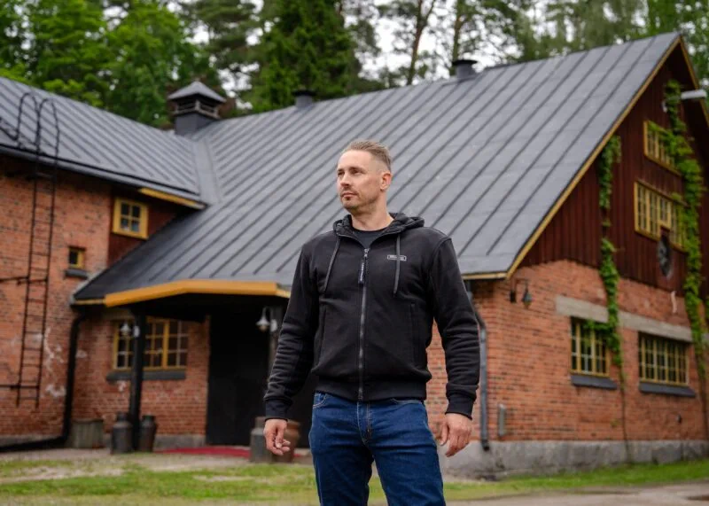 Lindstrands Textilhoodie Oselbo Svart
