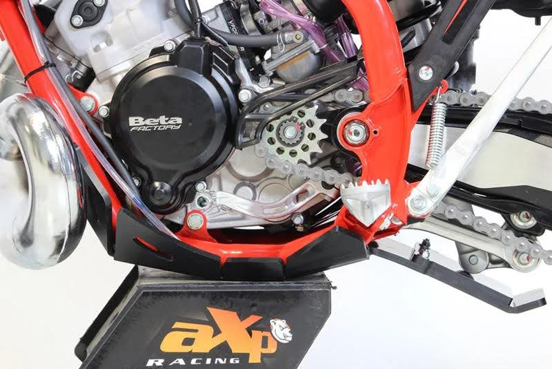AXP Xtrem HDPE Skid Plate Black Beta 125/200RR 20-22 - AXP Racing - Hasplåtar