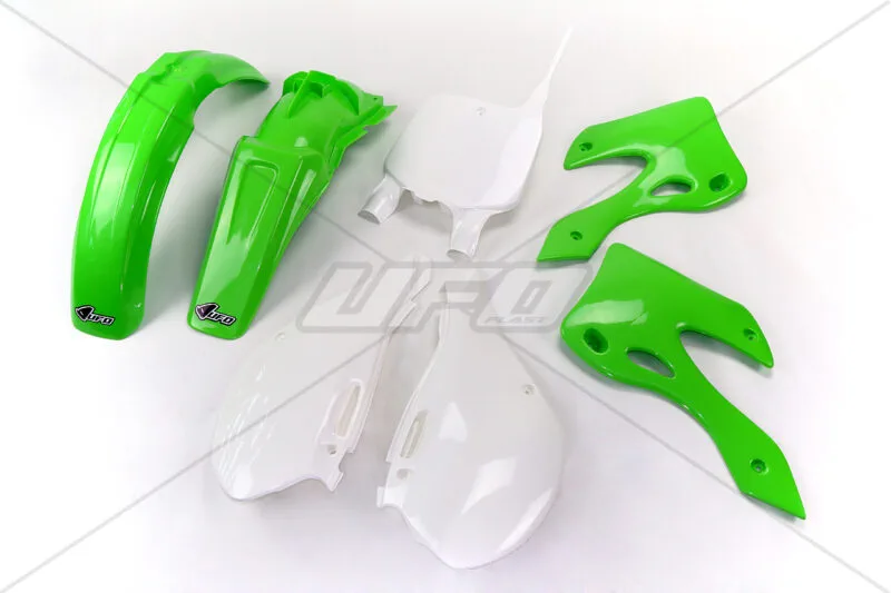822972174af6f802ea0da76c4dd8b4ed31b4f7d8_650_K200_999 UFO Plastkit 5-delar Original KX125/250 00-02