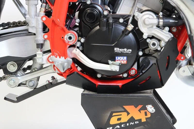 879f46dff35538cfad478f09bc23d35166ac3d44_397_AX1562_1 AXP Xtrem HDPE Skid Plate Black Beta 125/200RR 20-22 - AXP Racing - Hasplåtar