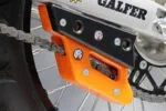 AXP Swing Arm Guard KTM / GasGas / Husqvarna / Sherco 12-23 - AXP Racing - Hasplåtar