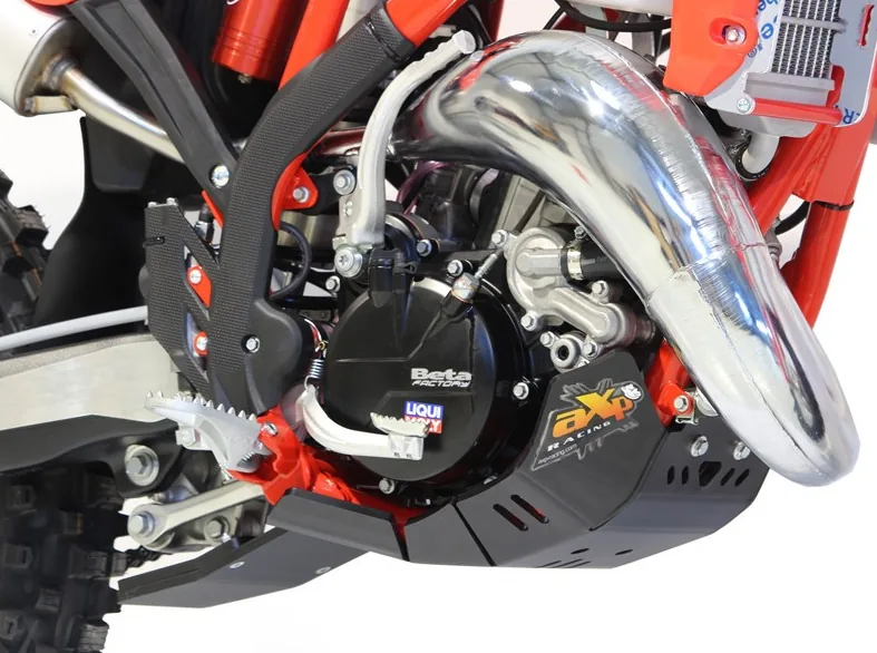 AX1685_1 AXP Xtrem HDPE Skid Plate Black Beta 125RR/200RR 23- - AXP Racing - Hasplåtar