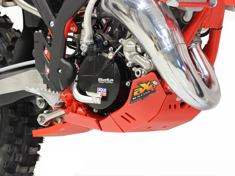 AX1686_1 AXP Xtrem HDPE Skid Plate Red Beta 125RR/200RR 23- - AXP Racing - Hasplåtar