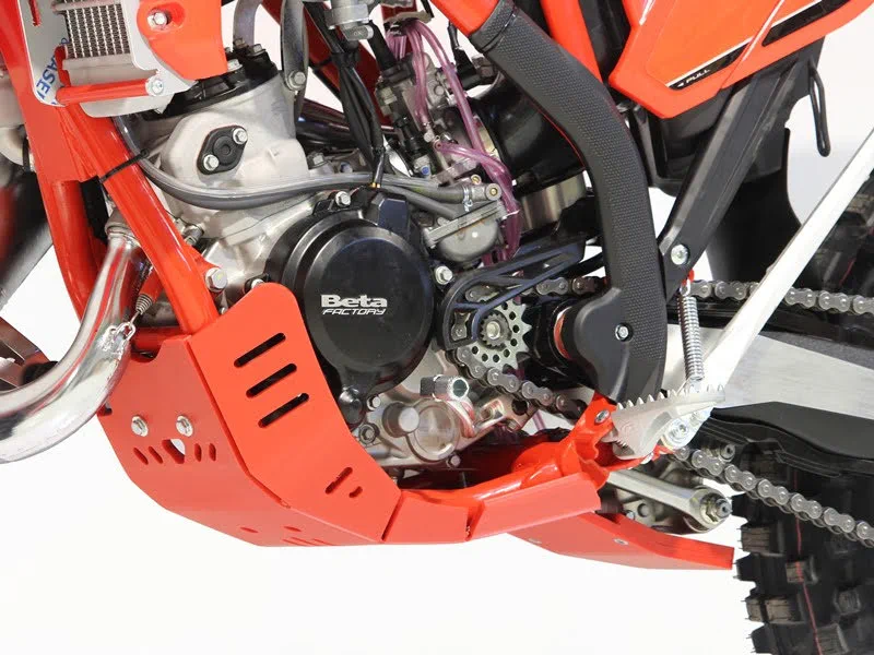 AXP Xtrem HDPE Skid Plate Red Beta 125RR/200RR 23- - AXP Racing - Hasplåtar