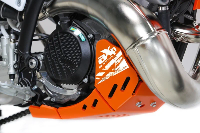 AX1710_2 AXP Xtrem HDPE Skid Plate Orange KTM 250EXC/300EXC/250XCW/300XCW 24- - AXP Racing - Hasplåtar