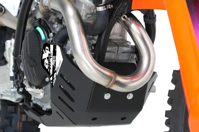 AX1711_2 AXP Xtrem HDPE Skid Plate Black KTM 250EXCF/350EXCF/350XWF 24- - AXP Racing - Hasplåtar