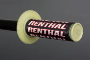 Renthal Clean Grips Svart/Röd (2pcs)
