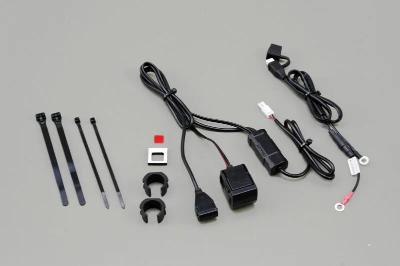 a669cd6e9458696ba0078b1538d5575c76f2a65f_290_8101 Daytona 12V USB/ Cigarettelighter socket - Electronics / Elektronik