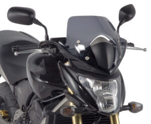 Givi Specific screen smoked 33.5 x 40.5 cm (HxW)