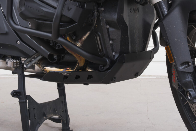 Yakk EXP Skid plate BMW R1300 GS (23-) black Yakk EXP Skid plate BMW R1300 GS (23-) black